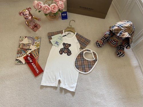 Burberry Unisex Kids Romper Set Premium Cotton 
