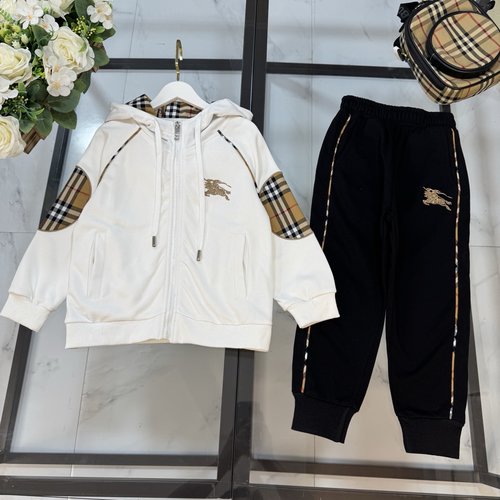 Burberry Kids Unisex Cotton Set, Classic Horse Print, Stylish 