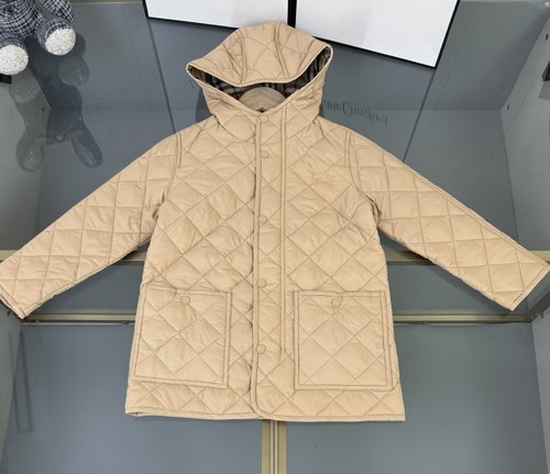Burberry Kids Classic Quilted Hooded Padded Jacket - Comfortable & Water-Resistant 