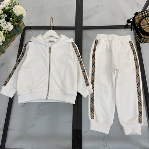 Burberry Kids Cotton Set with Plaid Side Panels, Comfortable & Stylish