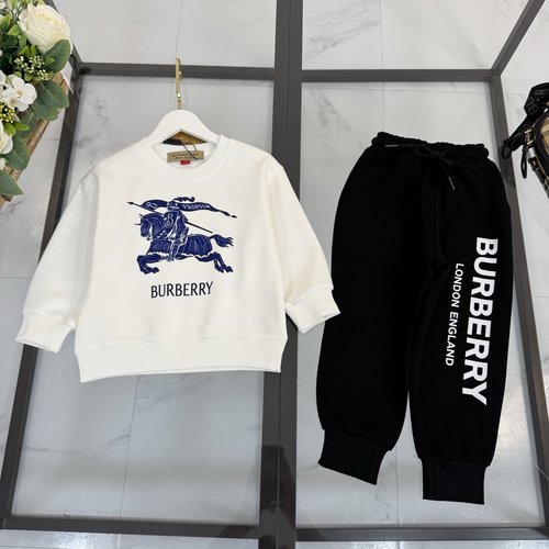 Burberry Unisex Kids Cotton Set Comfortable Stylish