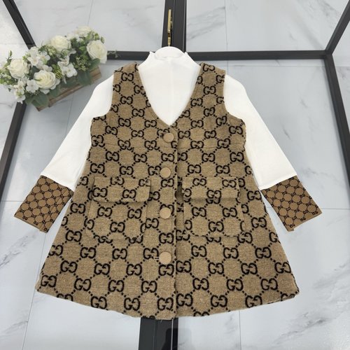 Gucci Girls Skirt Set (Top & Pinafore) - Special Fabric Comfortable Stylish