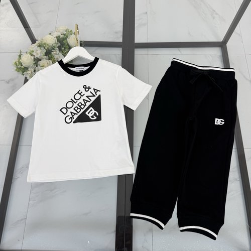 D & G Kids Stylish Tracksuits Set, 100 oly & Cotton 